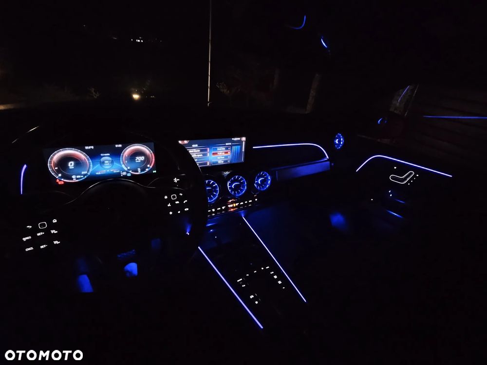 Mercedes-Benz GLB 250 4Matic 8G-DCT Progressive - 35