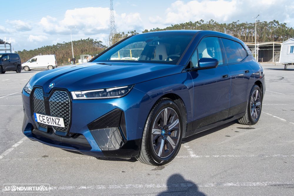 BMW iX xDrive50 - 1