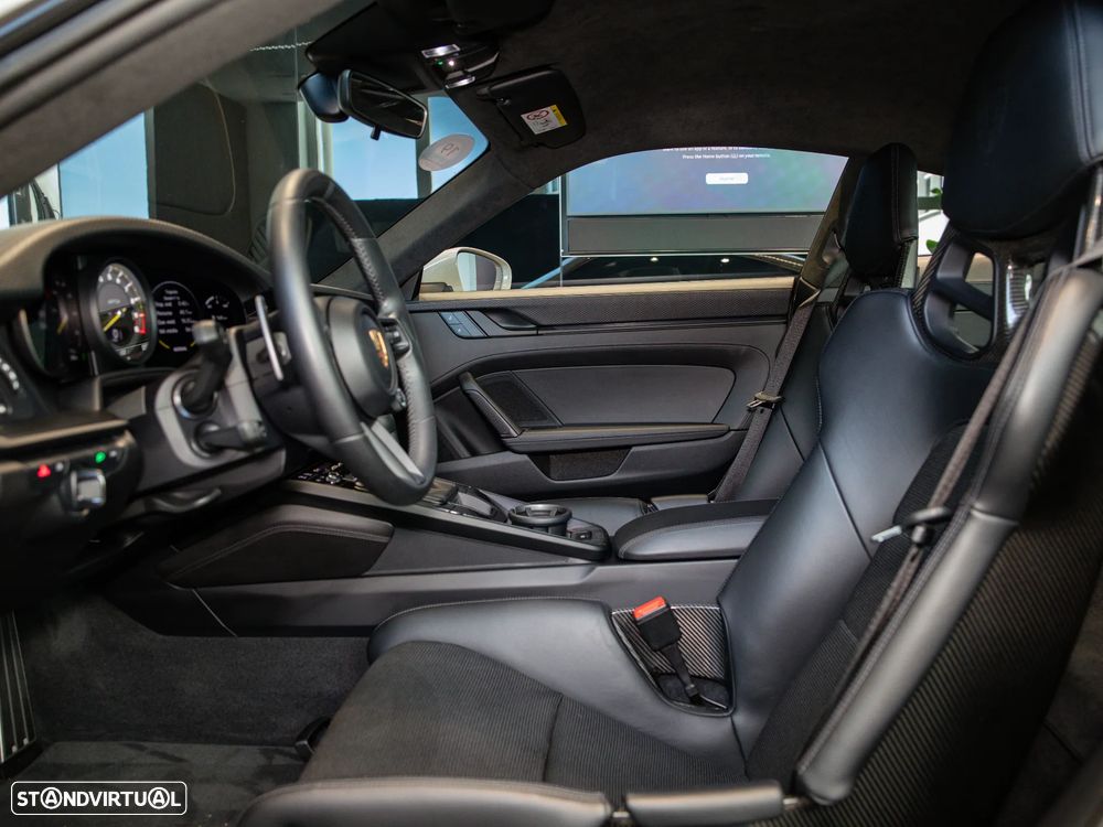 Porsche 911 (992) GT3 PDK Touring Pack - 25