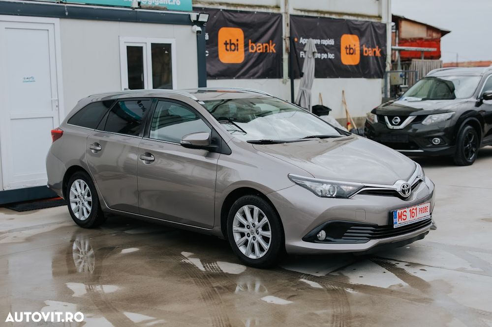 Toyota Auris 1.6 D-4D Comfort - 3