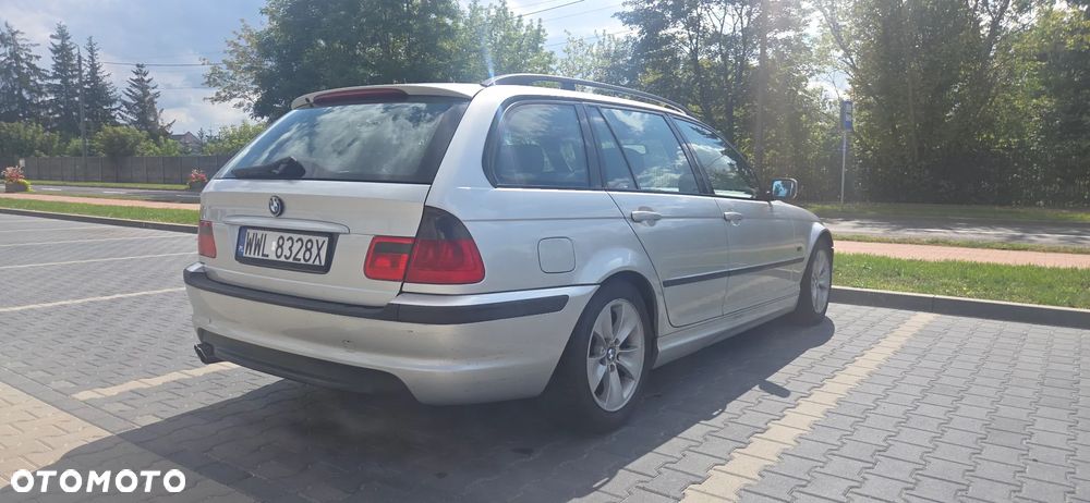 BMW Seria 3 325i Edition Sport - 5