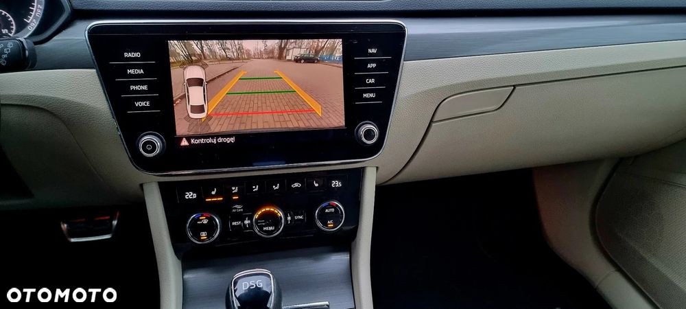 Skoda Superb 2.0 TSI Style DSG - 28