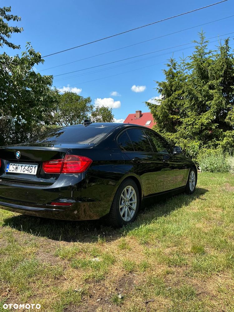 BMW Seria 3 316d Sport Line - 5