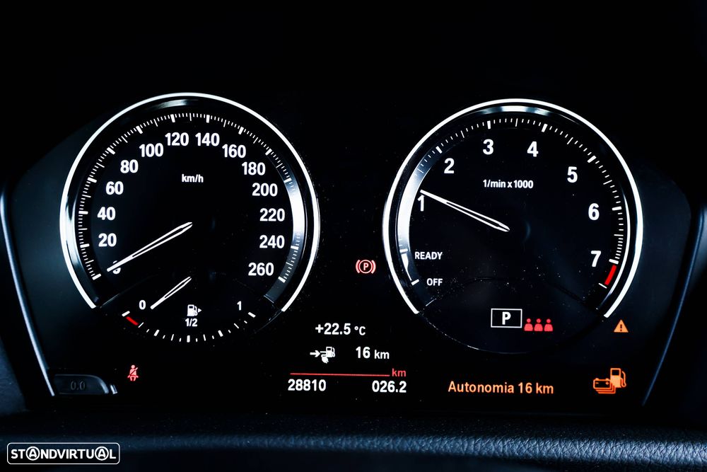 BMW 218 Active Tourer - 18