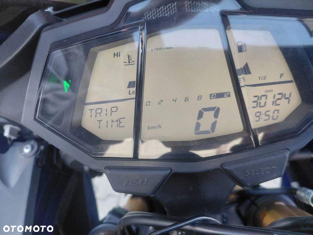 Yamaha R125 - 4