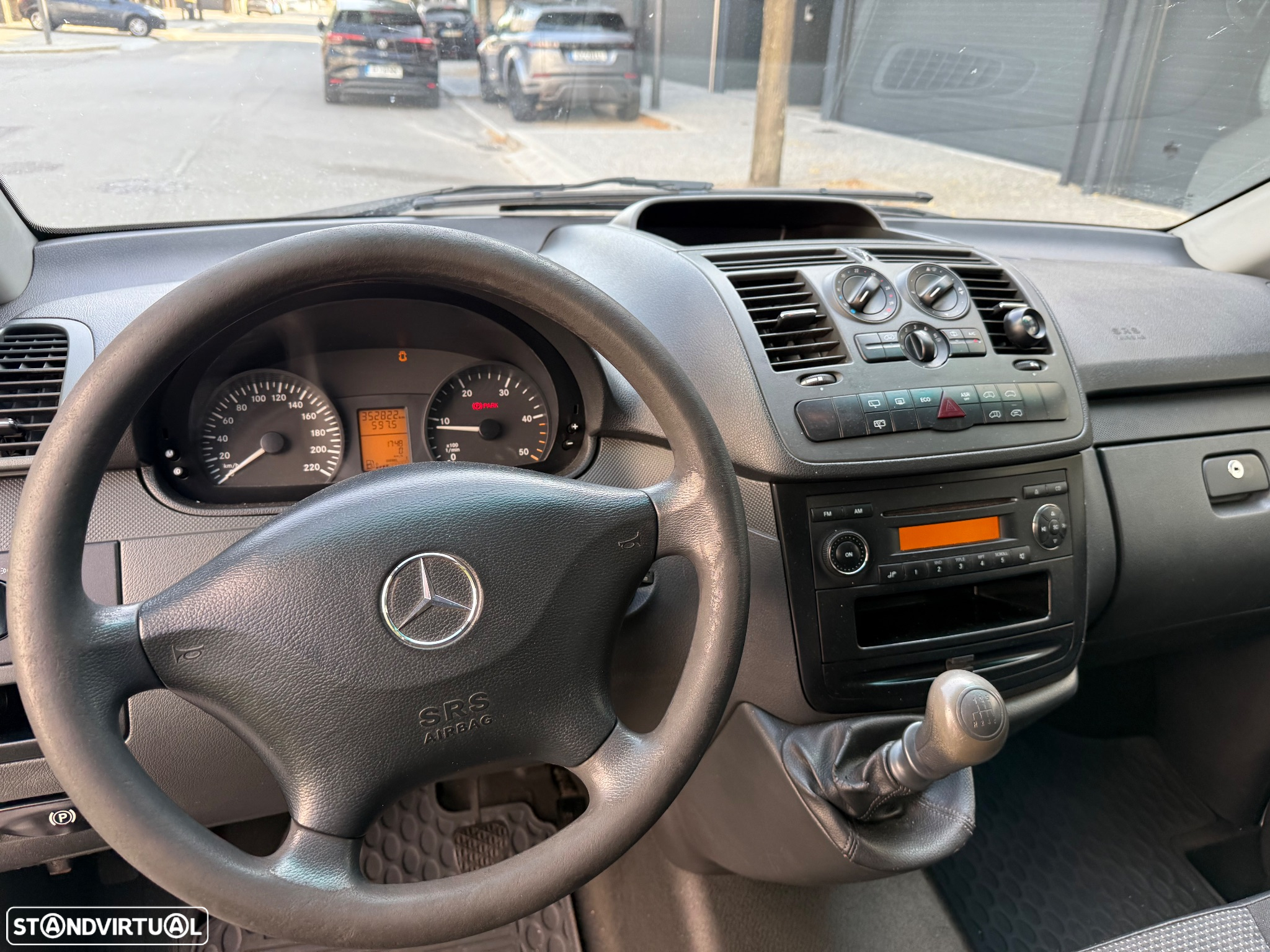 Mercedes-Benz Vito 115 CDi/32 9L - 18
