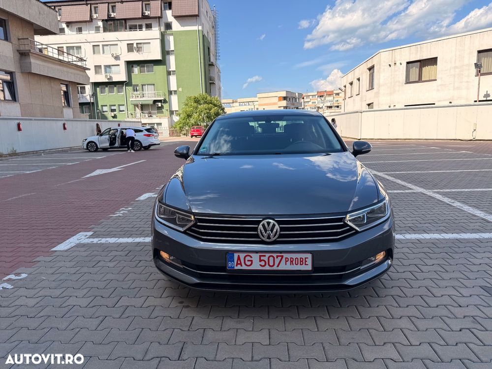 Volkswagen Passat - 10