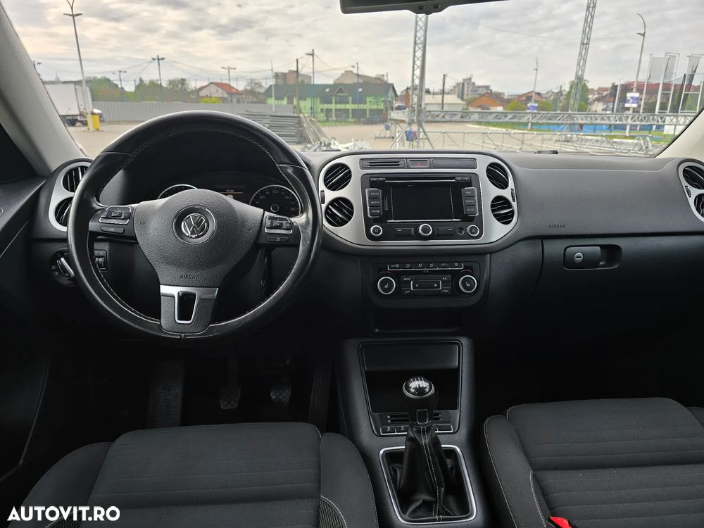 Volkswagen Tiguan - 8