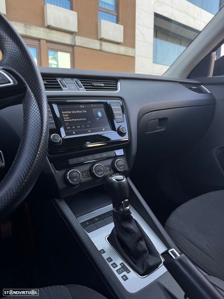 Skoda Octavia Break 1.6 TDi Style DSG - 12