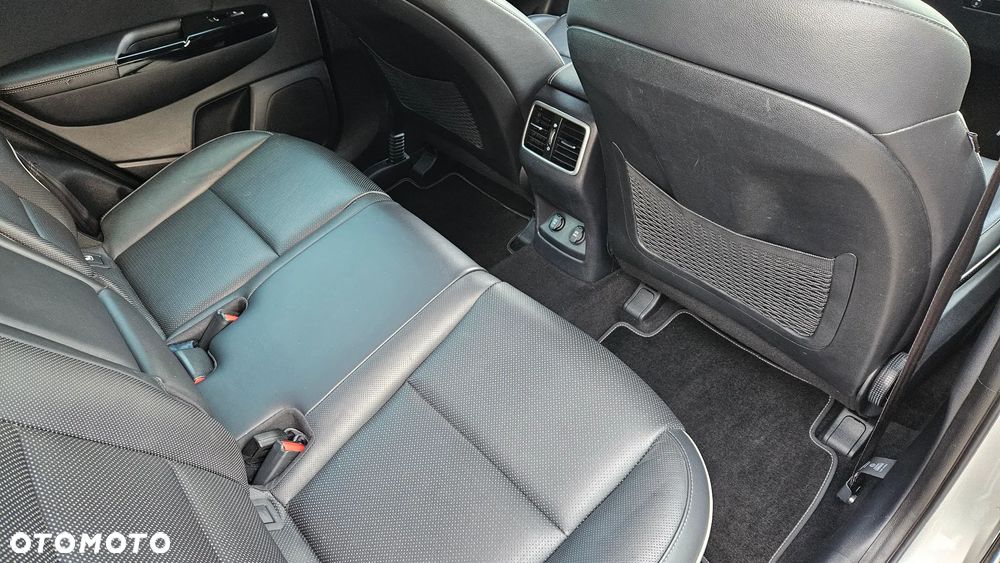 Kia Sportage 2,0 CRDI AWD GT Line - 12