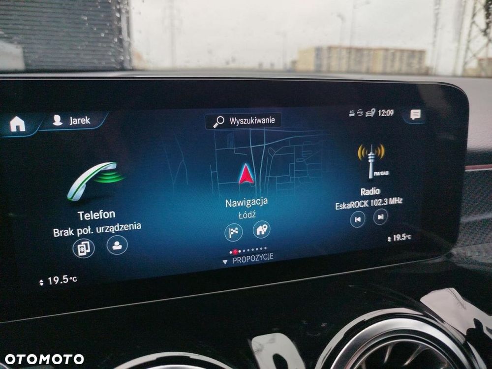 Mercedes-Benz GLB - 16