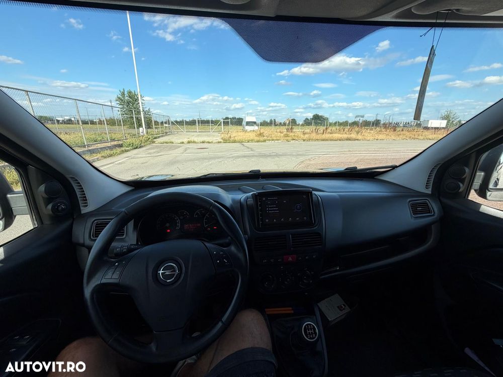 Opel COMBO-D-VAN - 12