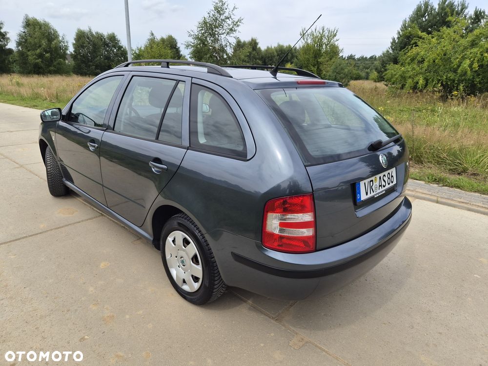 Skoda Fabia - 4