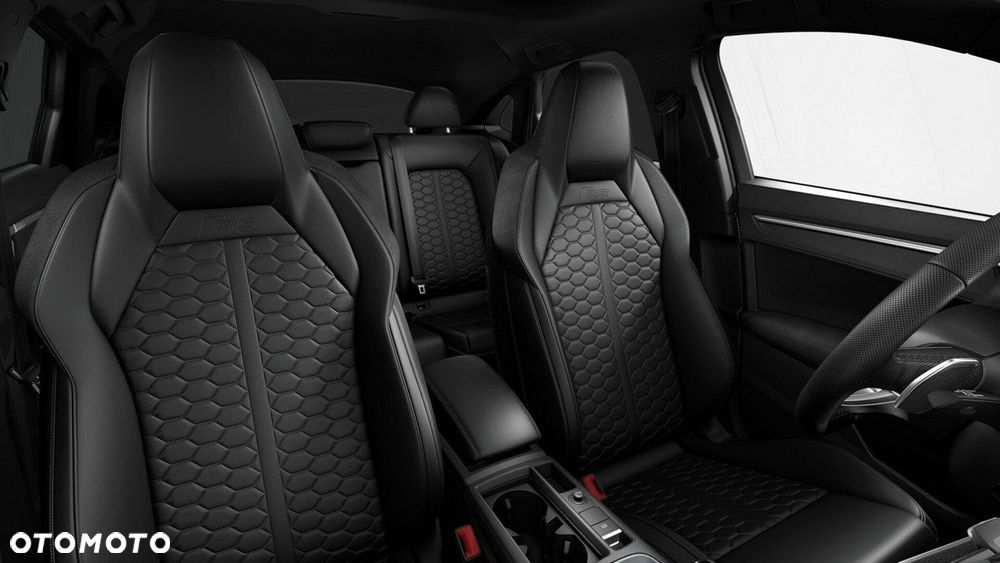 Audi RS Q3 - 8