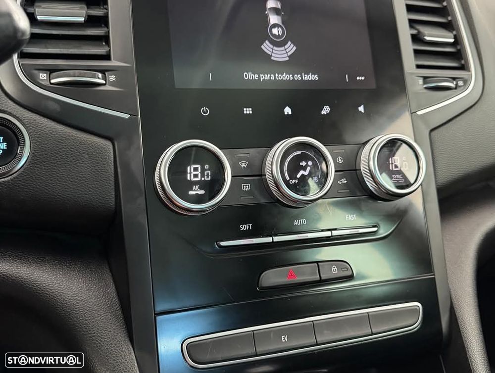 Renault Mégane Sport Tourer - 16