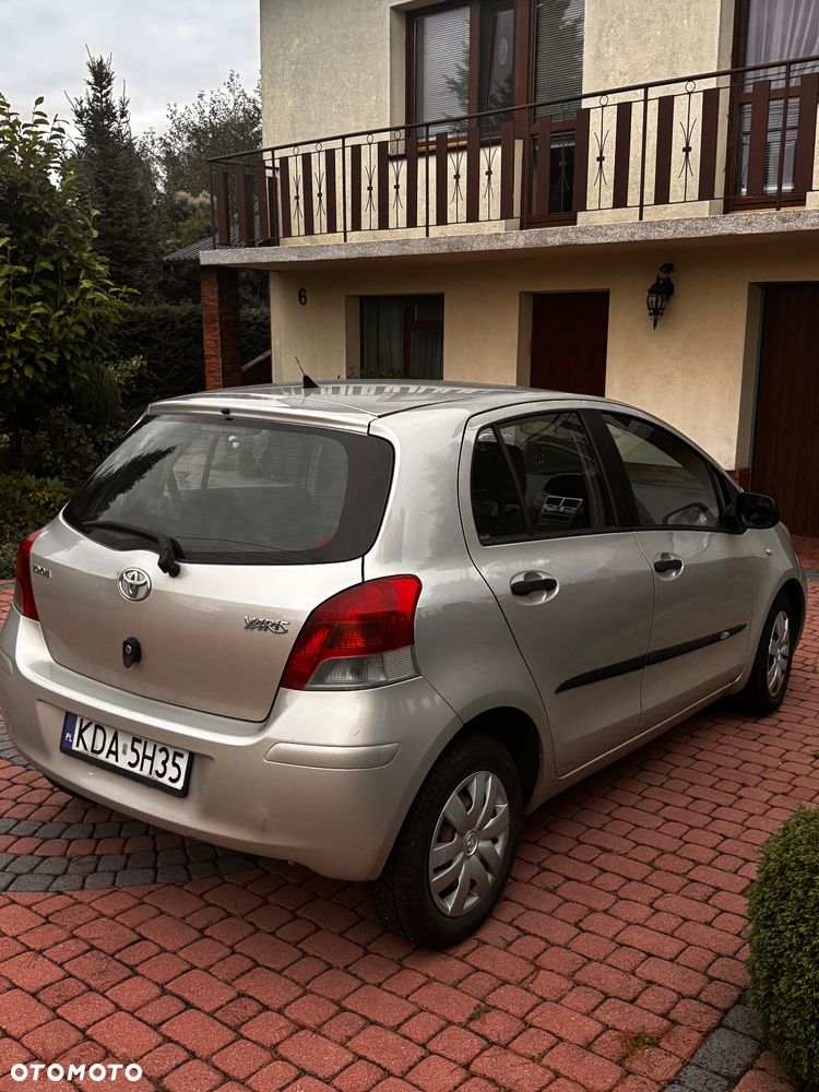 Toyota Yaris 1.0 Luna - 3