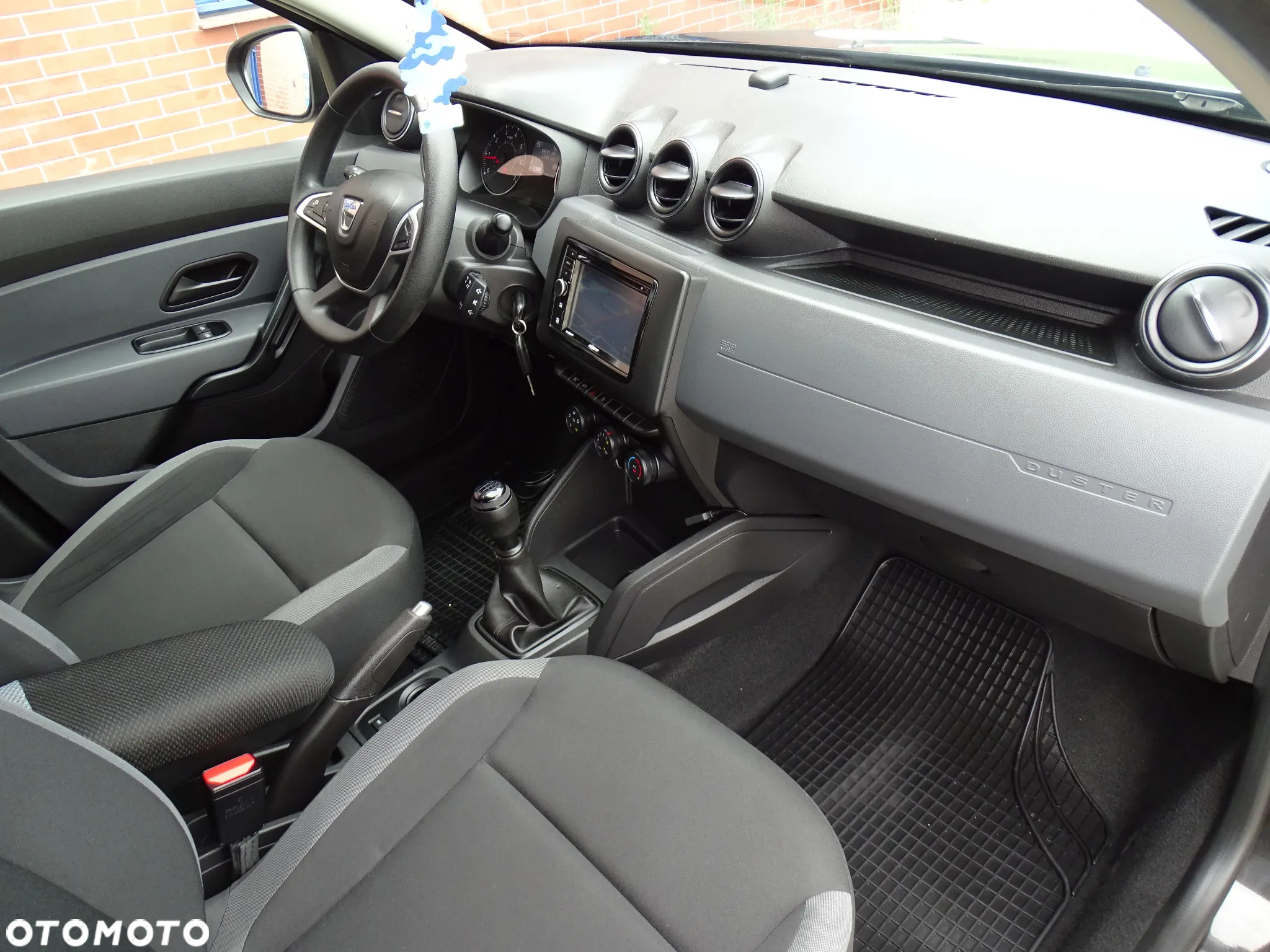 Dacia Duster 1.6 SCe Blackshadow S&S - 20