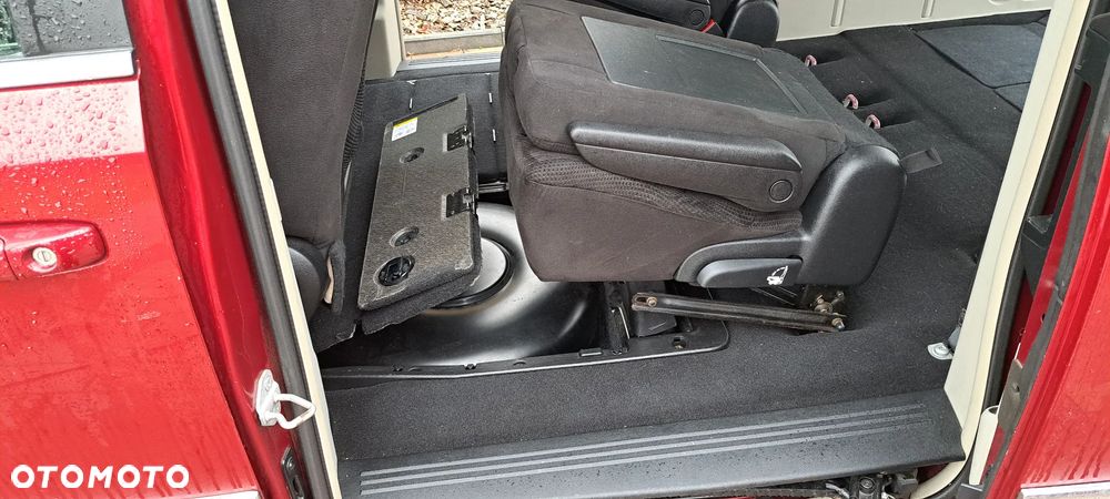 Chrysler Town & Country 3.6 Touring - 36