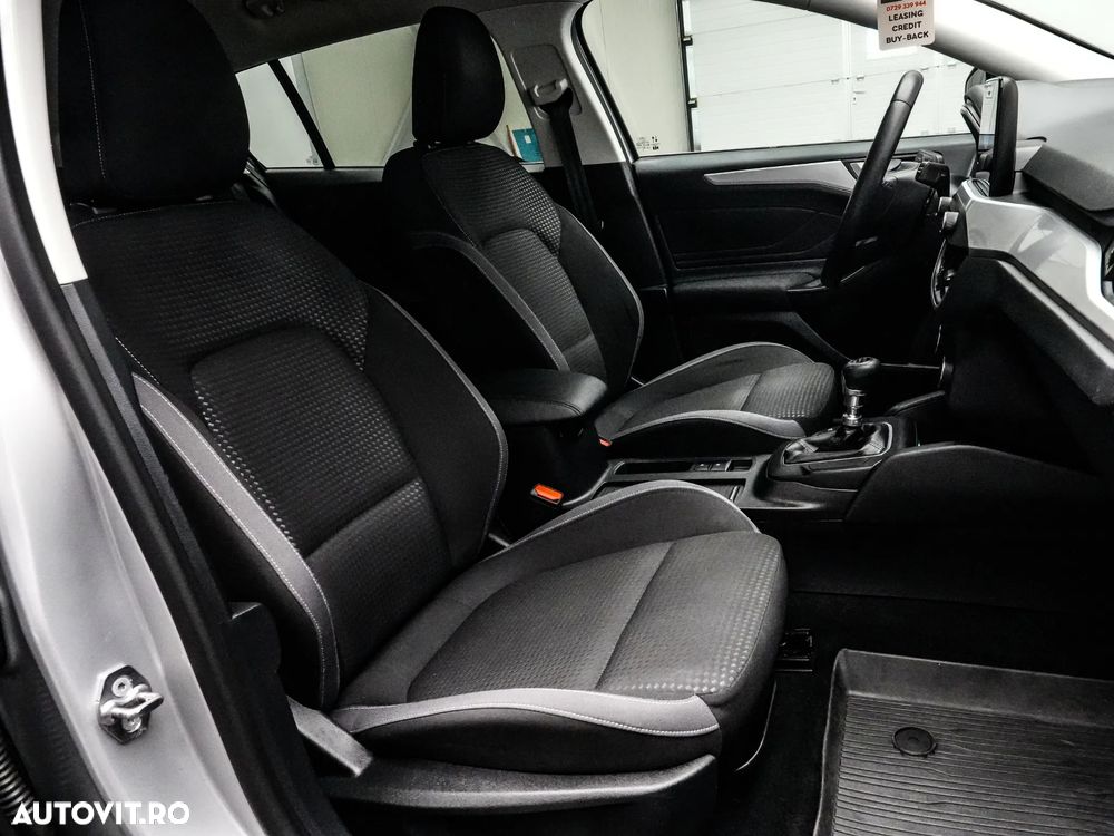 Ford Focus 1.0 EcoBoost Titanium Business - 14