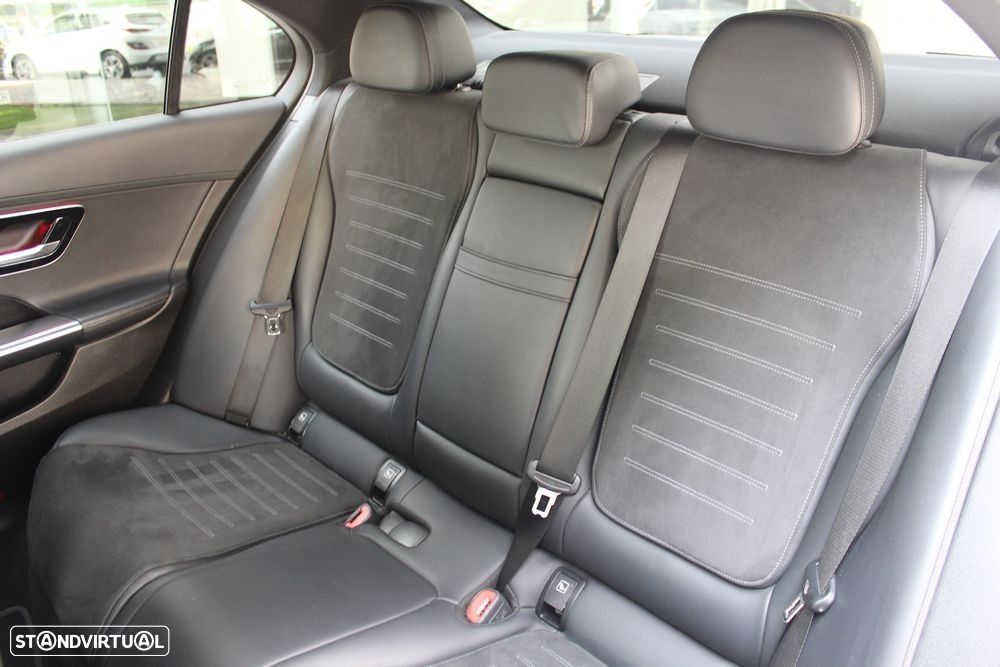 Mercedes-Benz C 300 d AMG Line - 21