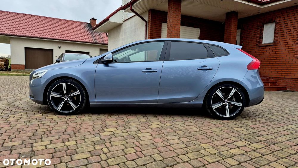 Volvo V40 D4 Momentum - 5