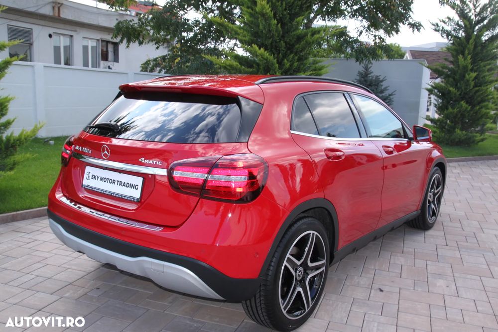 Mercedes-Benz GLA 200 d 4MATIC Aut. - 3