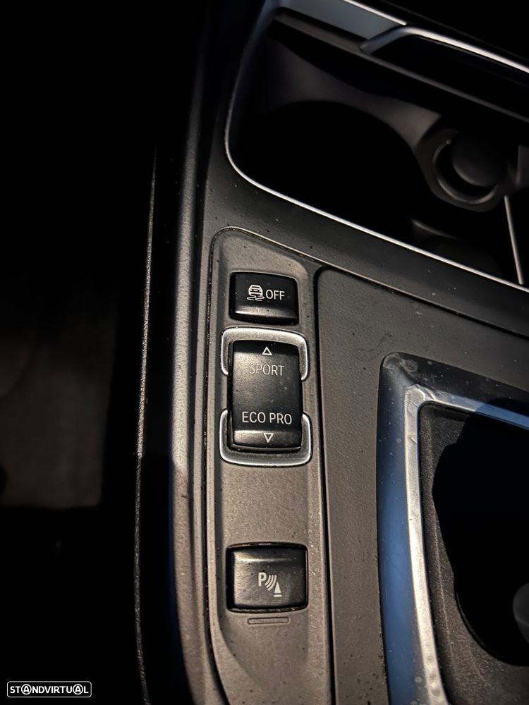 BMW 118 d Aut. Sport Line - 10