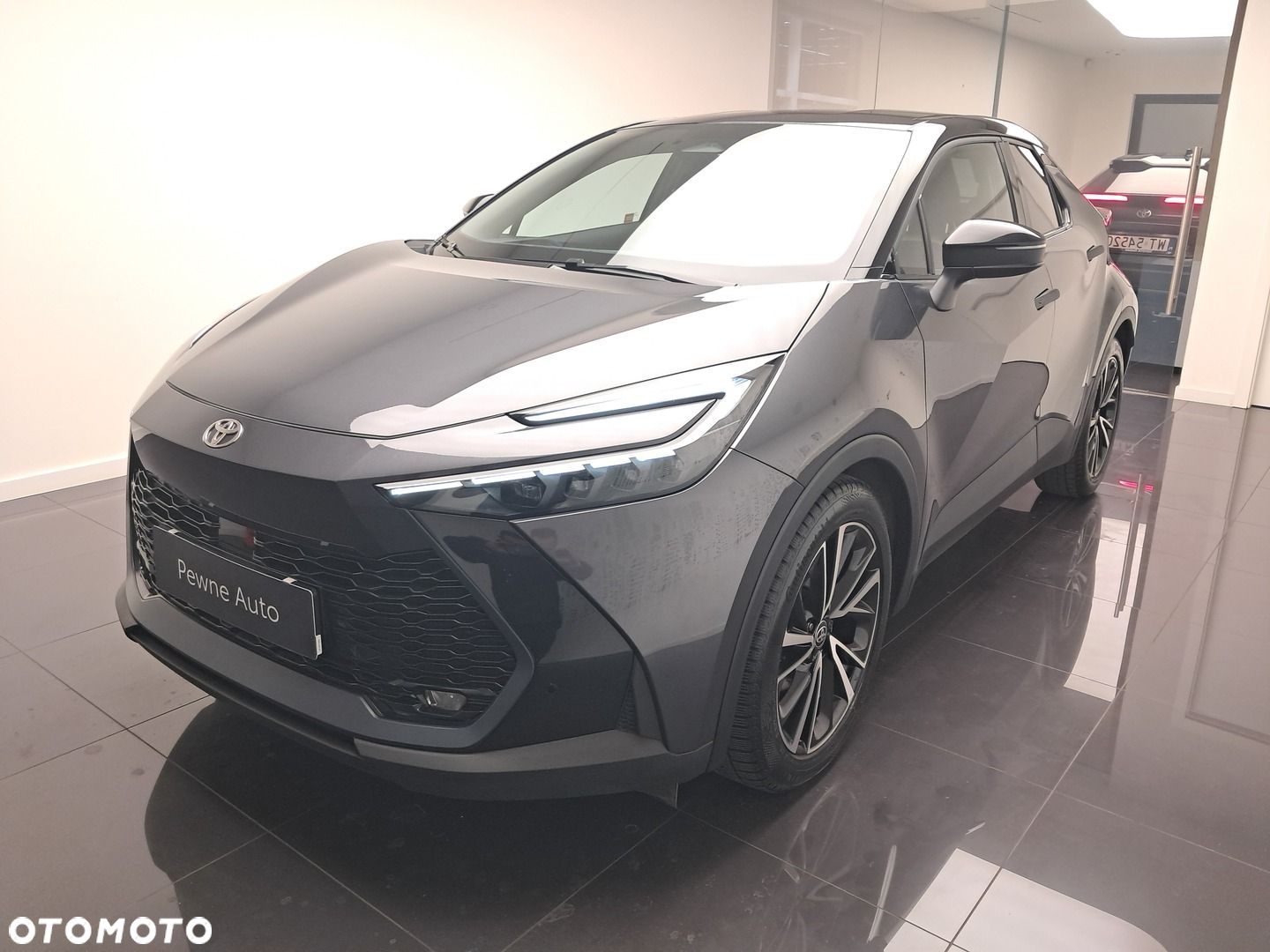 Toyota C-HR - 1