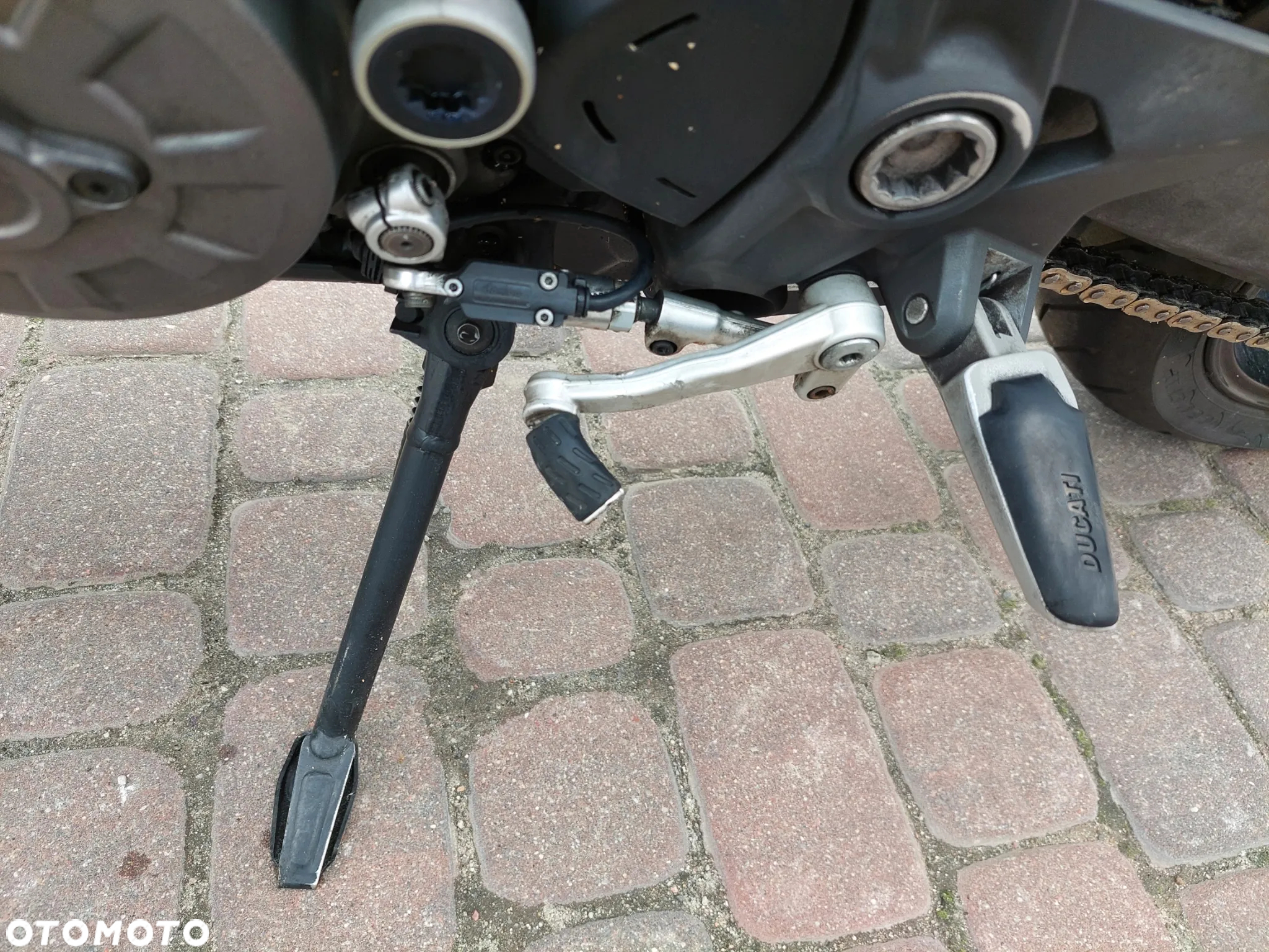 Ducati Monster - 15