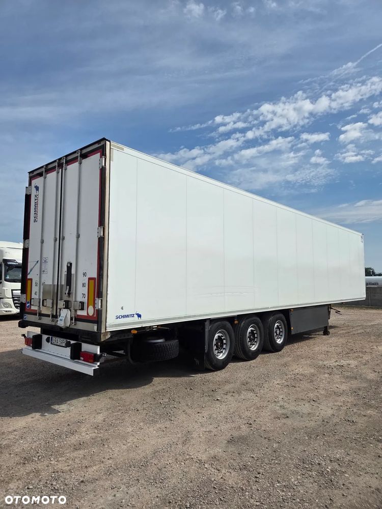 Schmitz Cargobull SKO 24 - 4