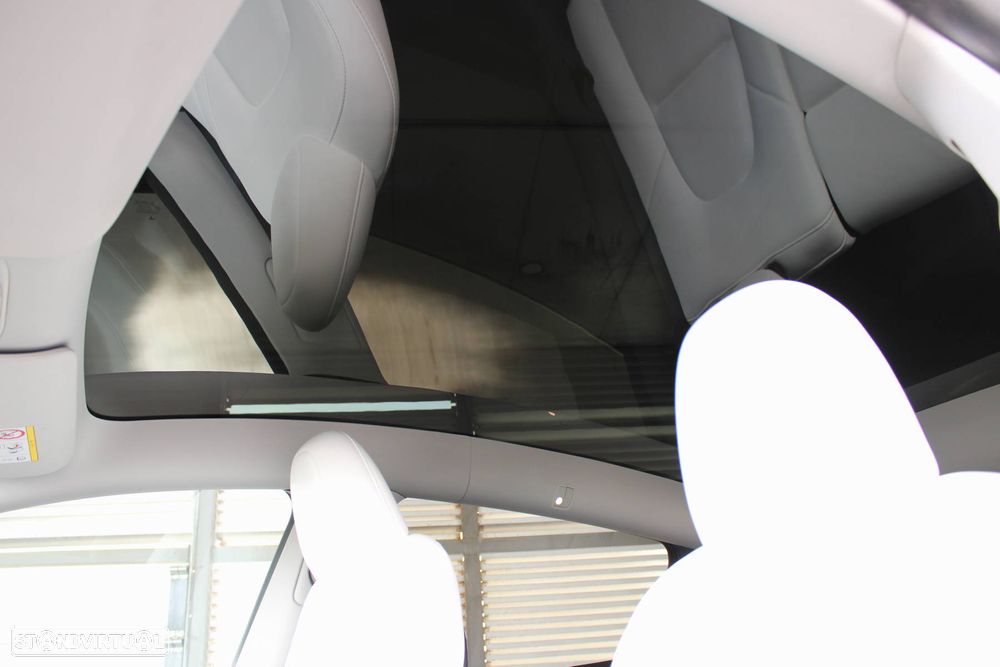 Tesla Model Y Long Range Tração Integral - 15