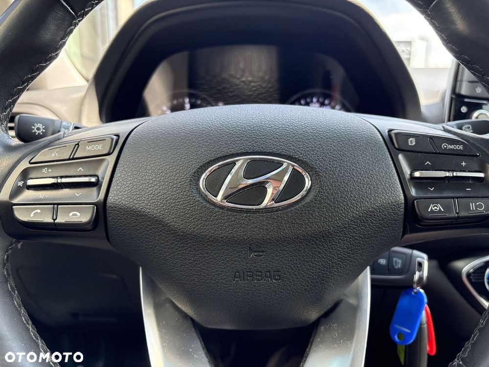 Hyundai i30 1.6 D Comfort - 22