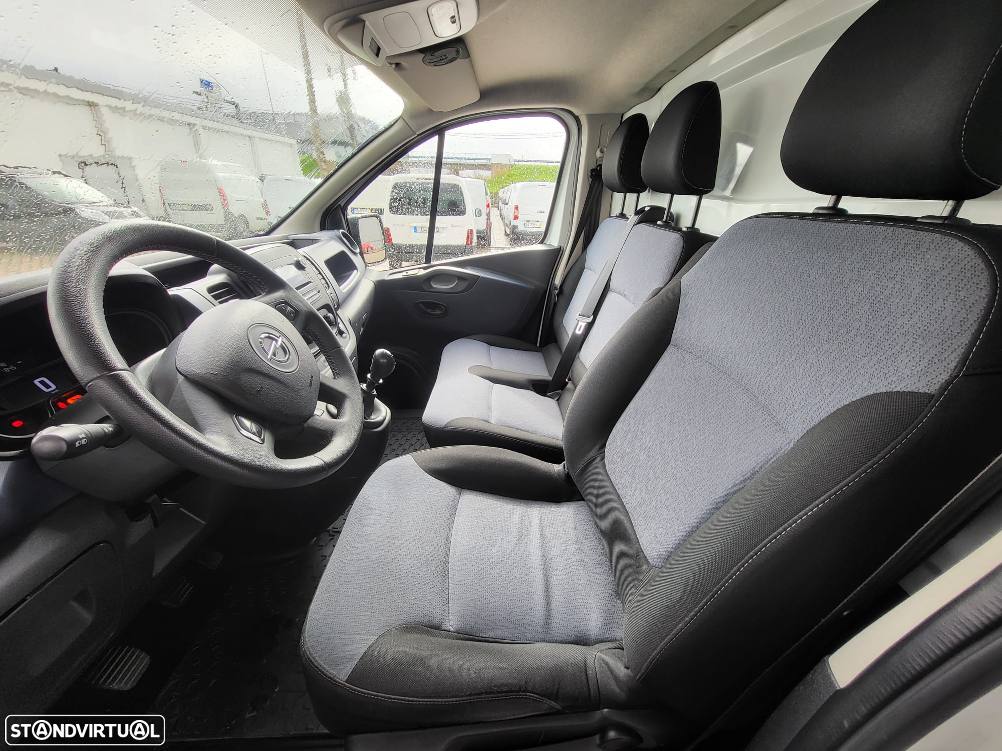 Opel Vivaro 1.6CDTI 120cv L1H1 - 6