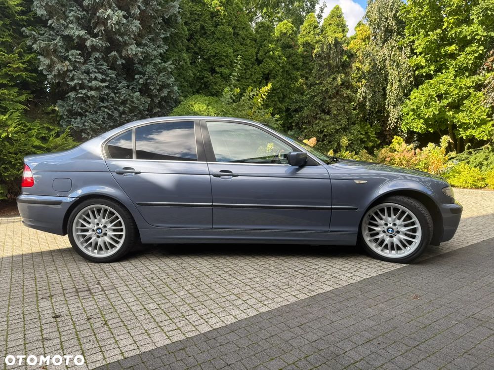 BMW Seria 3 330i - 7