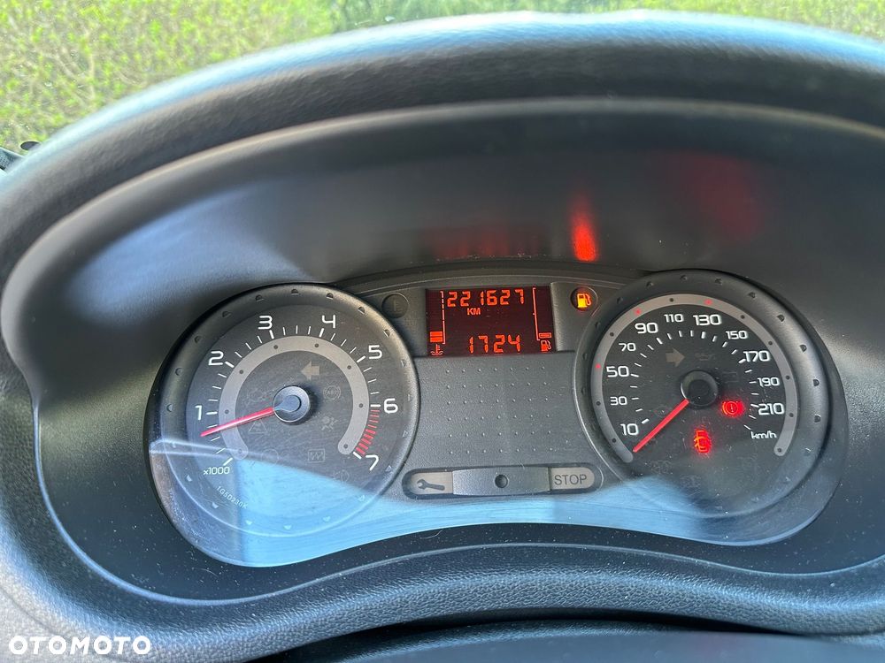 Renault Clio - 9