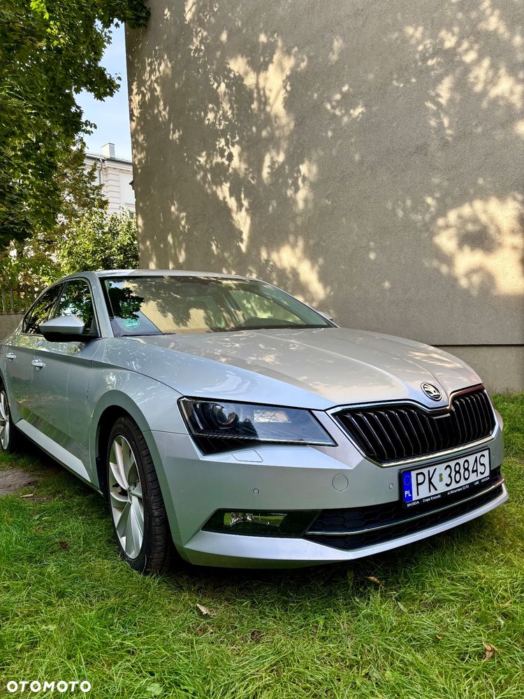 Skoda Superb 2.0 TDI Ambition DSG - 1