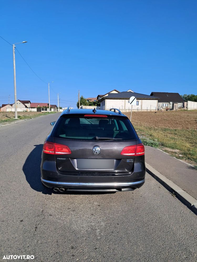 Volkswagen Passat 2.0 TDI BlueMotion Technology Highline DSG - 3