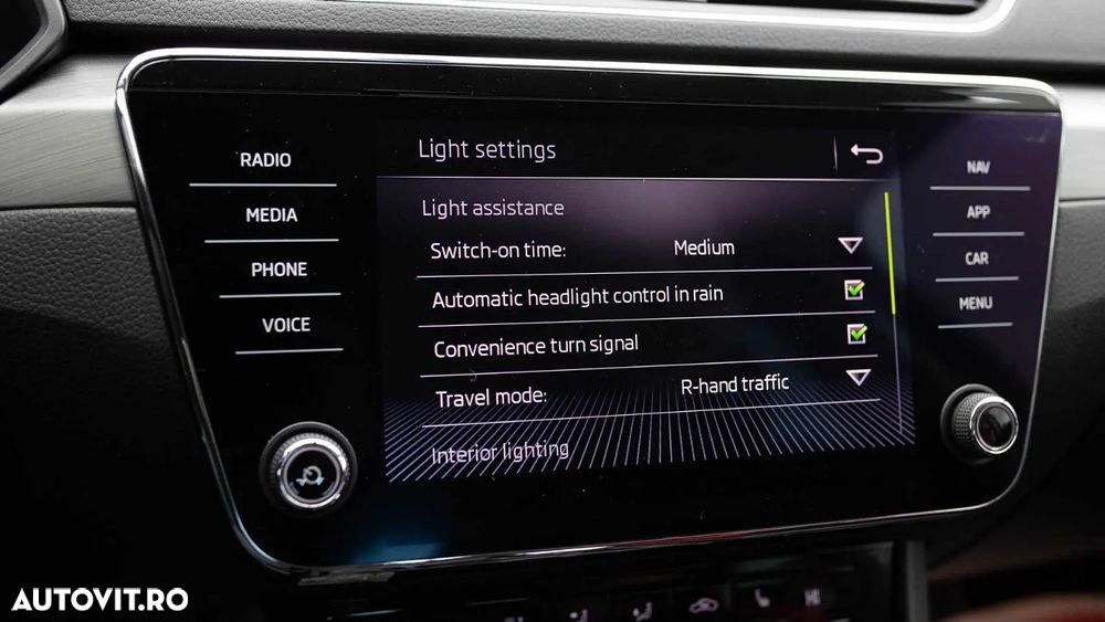 Skoda Superb 2.0 TDI DSG Style - 3