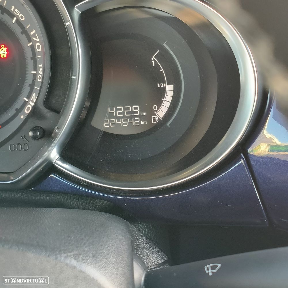 Citroën DS3 1.6 BlueHDi Sport Chic - 6