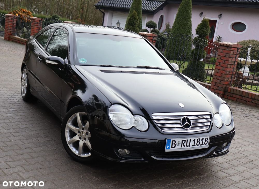 Mercedes-Benz Klasa C 180 Kompressor Automatik - 2