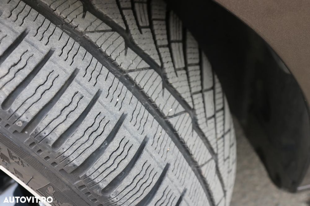 Mercedes-Benz E 220 d 4Matic 9G-TRONIC Avantgarde - 18