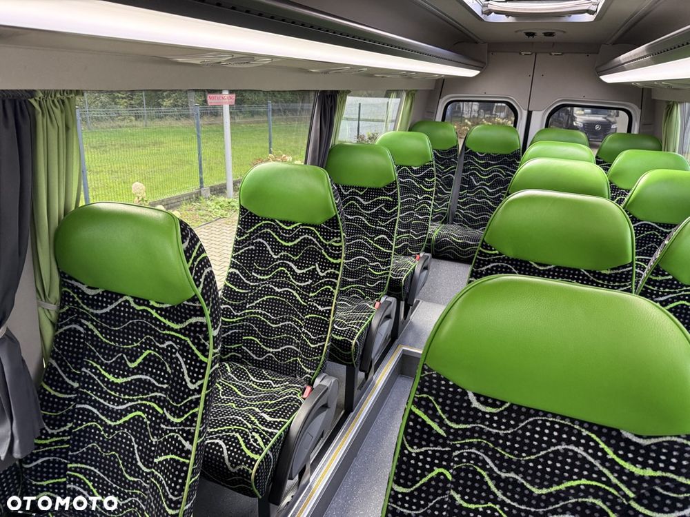 Mercedes-Benz Sprinter 519 - 22