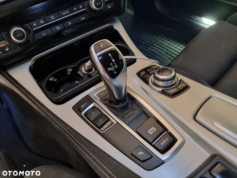BMW Seria 5 520d - 11