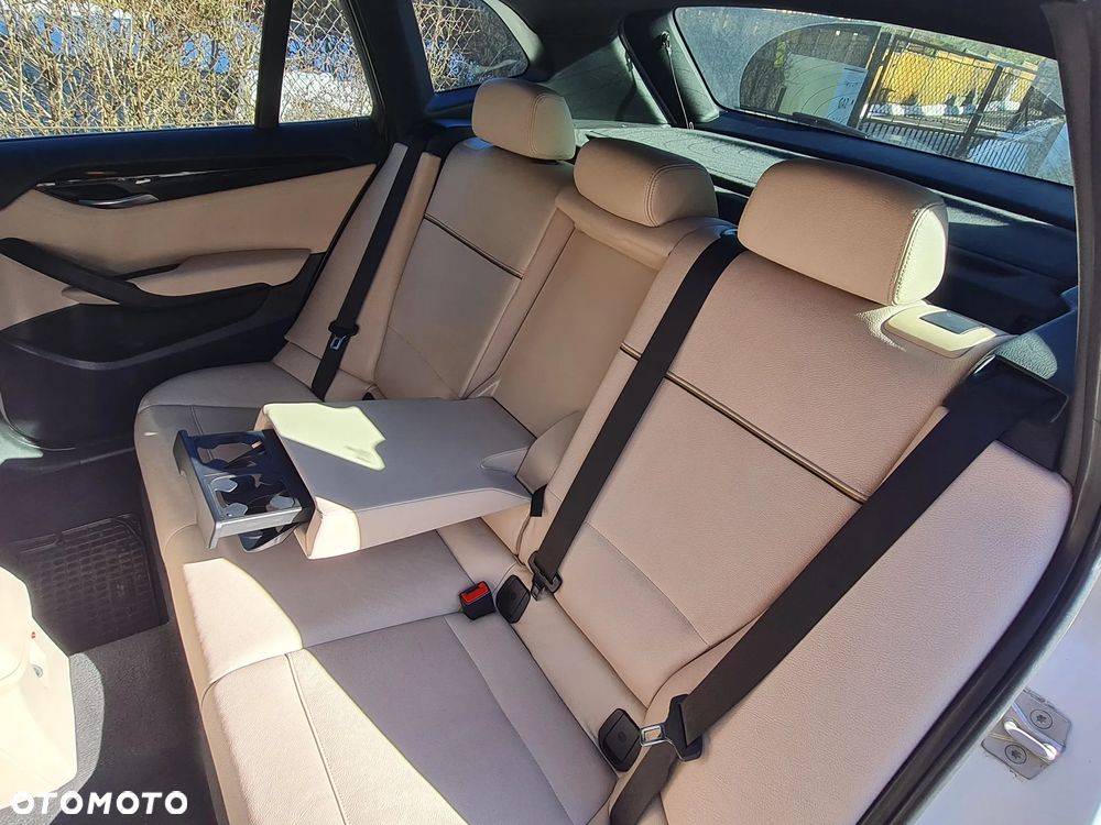 BMW X1 xDrive20d - 16