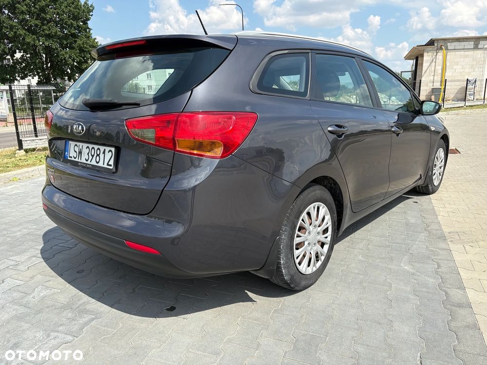 Kia Ceed 1.4 L - 13