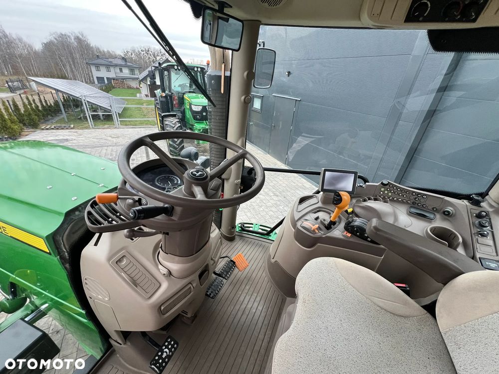 John Deere 6150R - 12