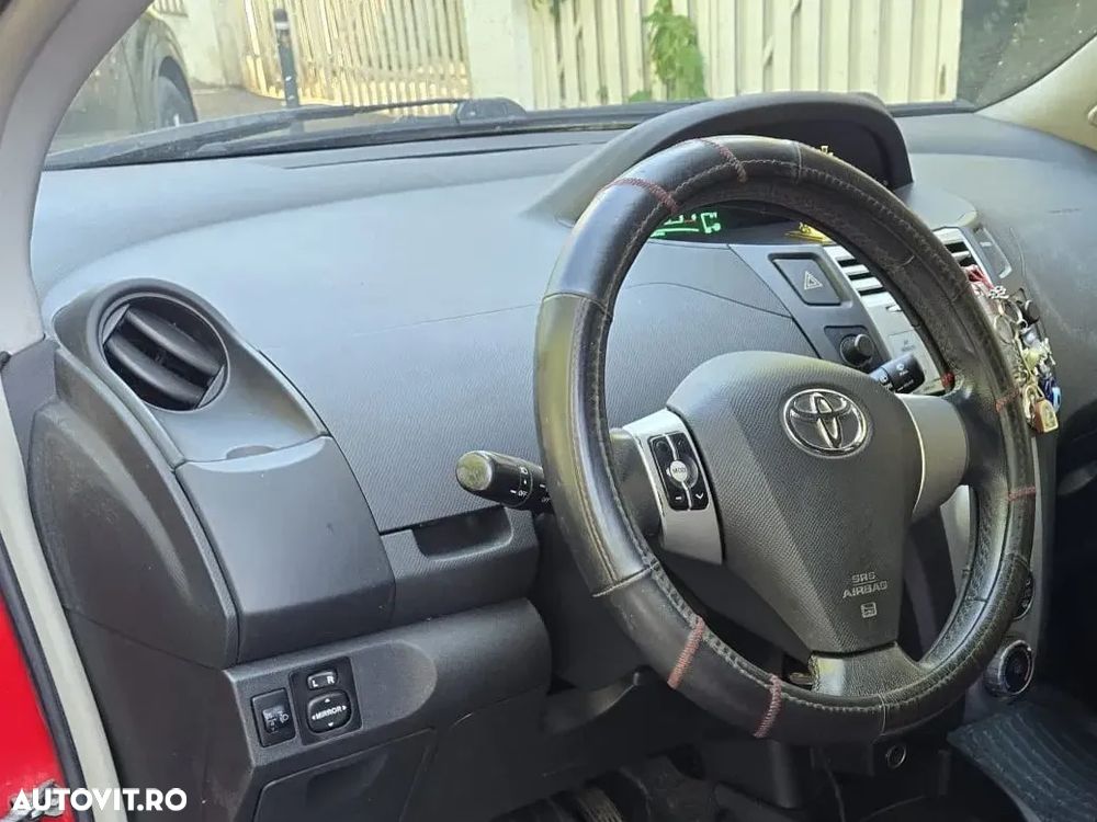 Toyota Yaris 1.4 D-4D Luna - 6