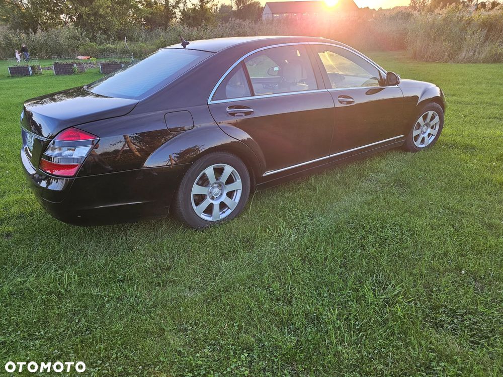 Mercedes-Benz S-Class 2006 photo 4