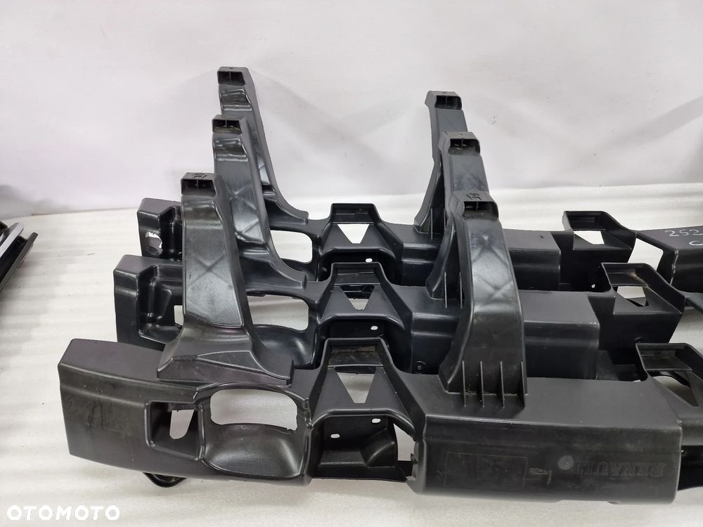 DACIA DUSTER I / I LIFT 09-16 BELKA POD ZDERZAK TYLNI TYLNY TYŁ , NR 850900009R / 850908340R , NR AUKCJI GR252 - 2