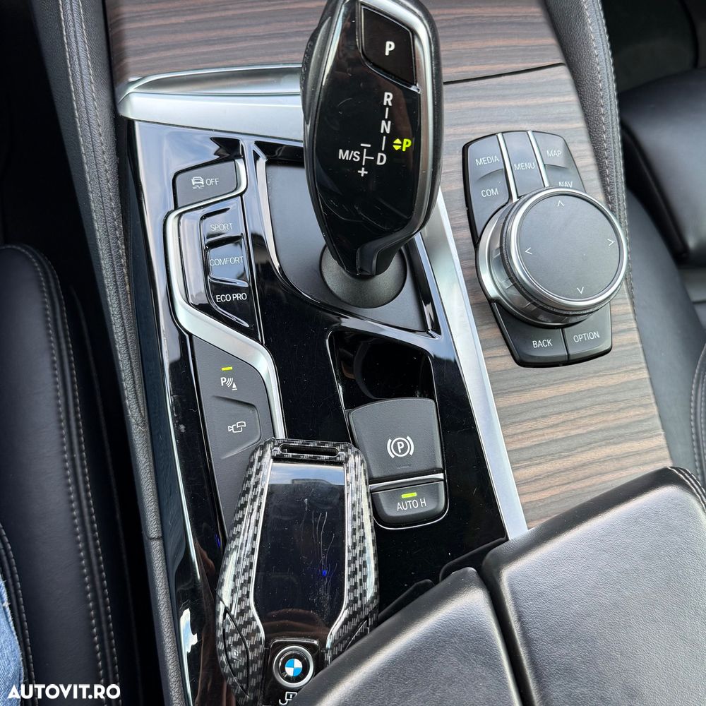 BMW Seria 5 2017 — imagine 11